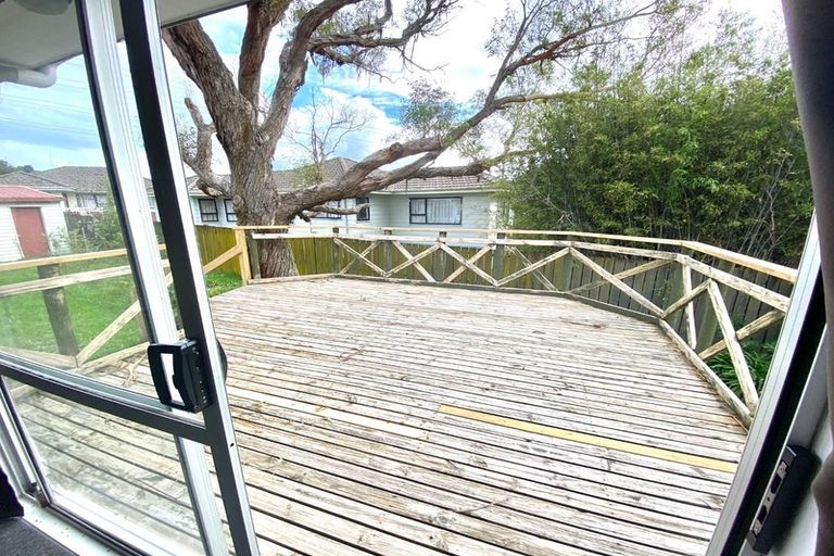 Photo of property in 3 Sabana Place, Unsworth Heights, Auckland, 0632