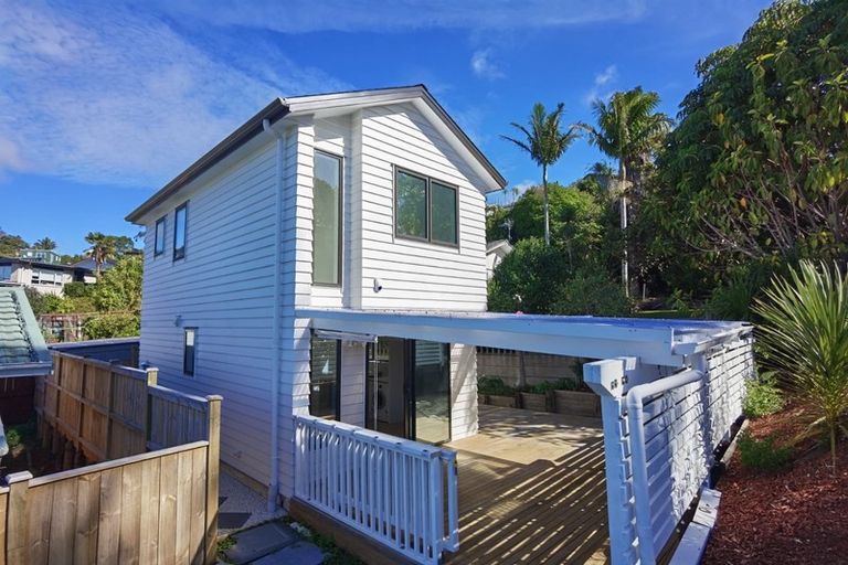Photo of property in 46 Ayton Drive, Totara Vale, Auckland, 0629