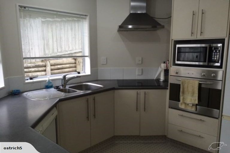 Photo of property in 30 Rita Street, Mount Maunganui, 3116
