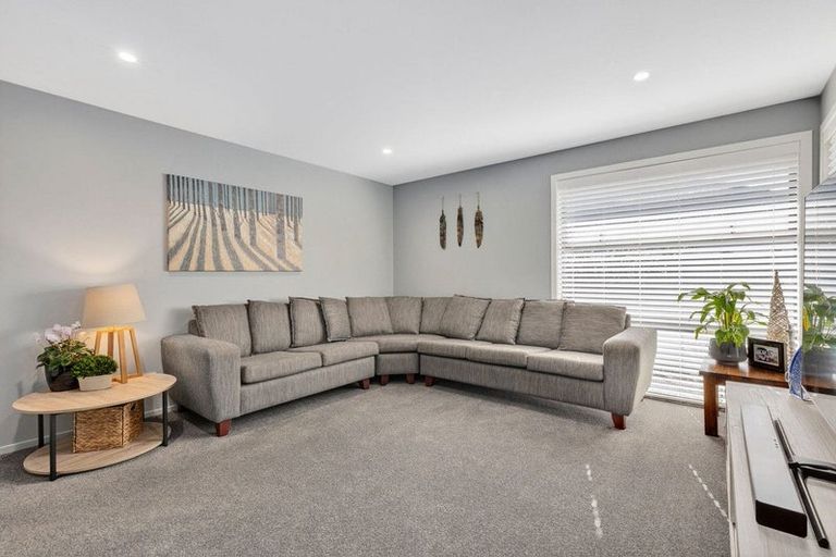 Photo of property in 14 Webber Street, Cambridge, 3434