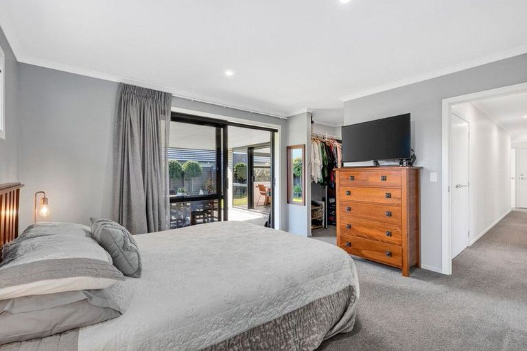 Photo of property in 14 Webber Street, Cambridge, 3434