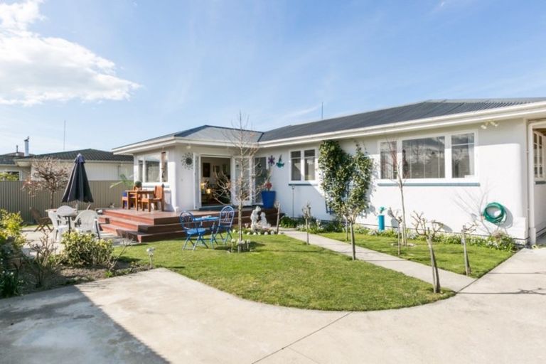 Photo of property in 9a Cornwall Road, Taradale, Napier, 4112