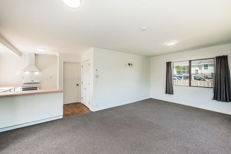 Photo of property in 44b Eatwell Avenue, Paraparaumu Beach, Paraparaumu, 5032