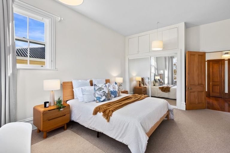 Photo of property in 4 North Terrace, Kelburn, Wellington, 6012