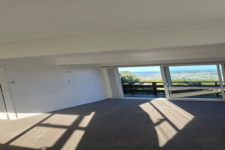 Photo of property in 10 Middlesex Place, Northland, Wellington, 6012