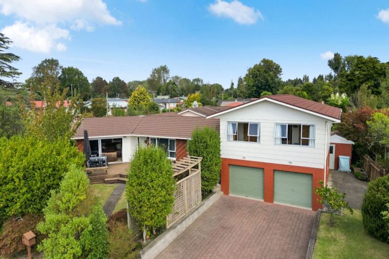 Photo of property in 6 Eton Drive, Hillcrest, Hamilton, 3216