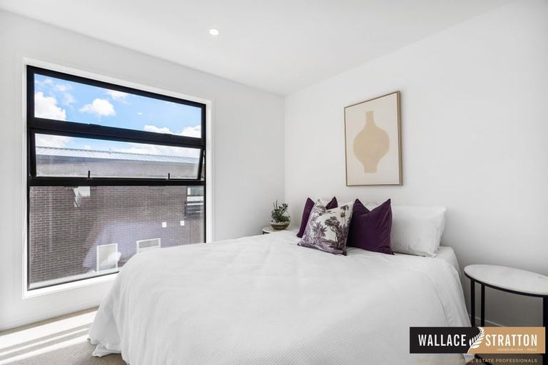 Photo of property in 148 Mcleod Road, Te Atatu South, Auckland, 0610