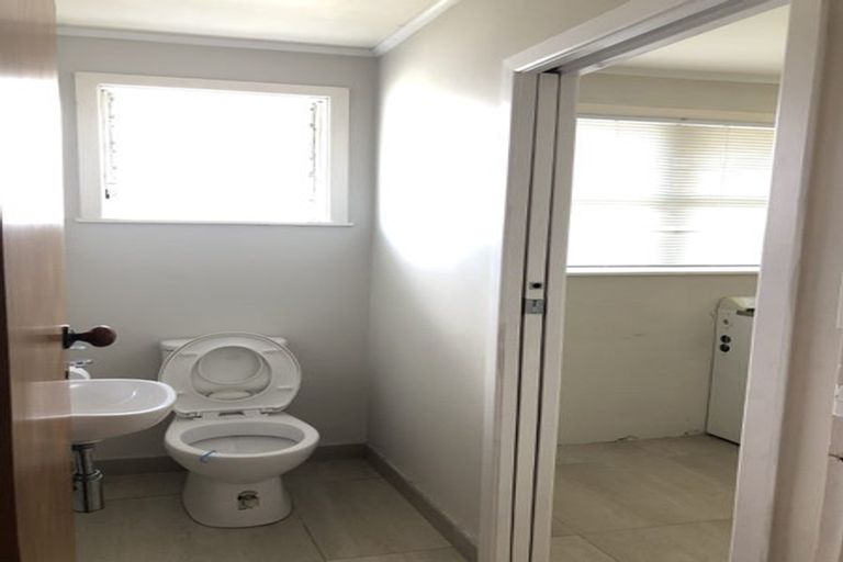 Photo of property in 39 Mason Street, New Lynn, Auckland, 0600