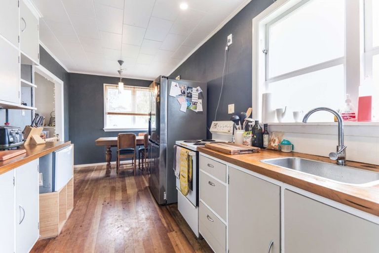 Photo of property in 26 Watts Street, Waipawa, 4210