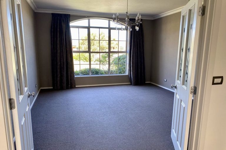 Photo of property in 2 Robertson Court, Cromwell, 9310