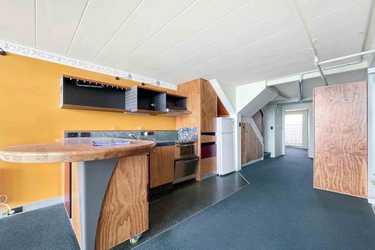 Photo of property in Qba Apartments, 1k/51 Webb Street, Mount Cook, Wellington, 6011