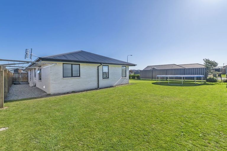 Photo of property in 197 Faringdon Boulevard, Rolleston, 7615