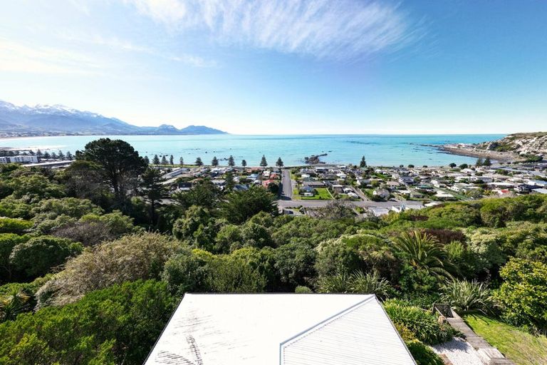Photo of property in 127 Scarborough Street, Kaikoura, 7300