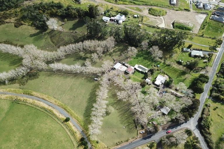 Photo of property in 654 Inland Road, Helensville, 0875