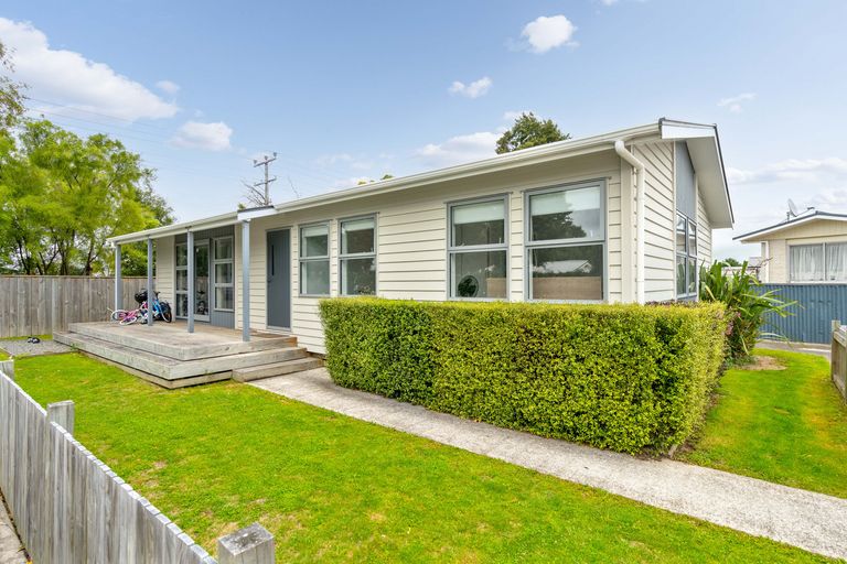 Photo of property in 9a Fraser Street, Masterton, 5810