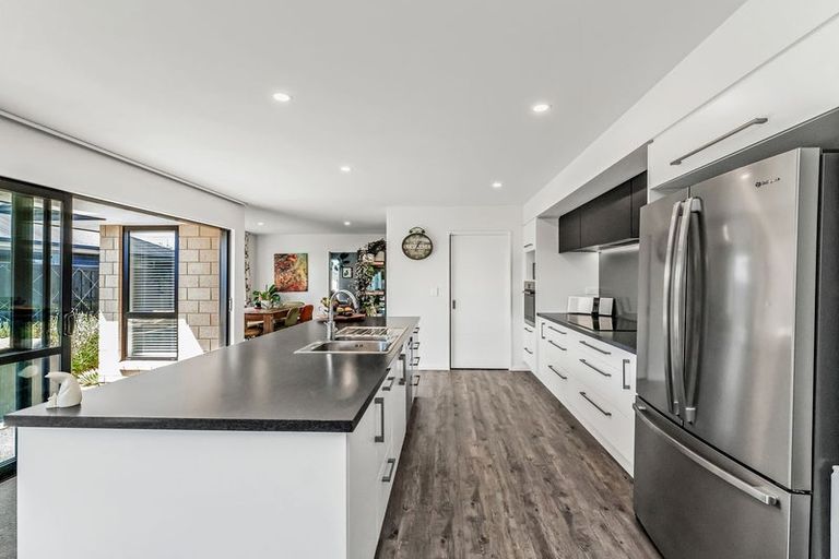 Photo of property in 41 Northmoor Boulevard, Rolleston, 7615