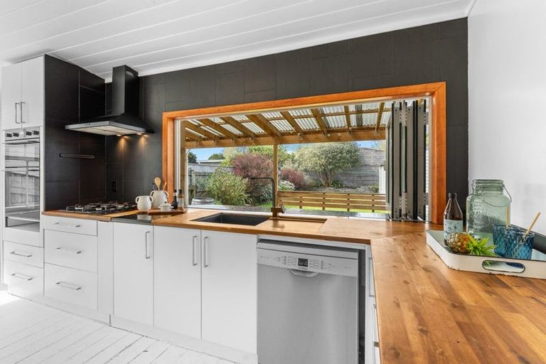 Photo of property in 18 Tay Street, Whanganui, 4500