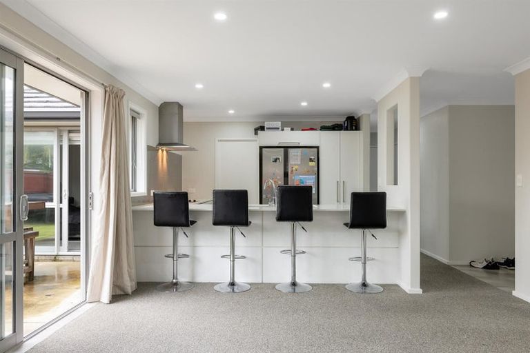 Photo of property in 25 Livingstone Drive, Papamoa Beach, Papamoa, 3118