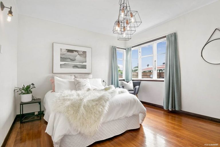 Photo of property in 86 Luanda Drive, Ranui, Auckland, 0612