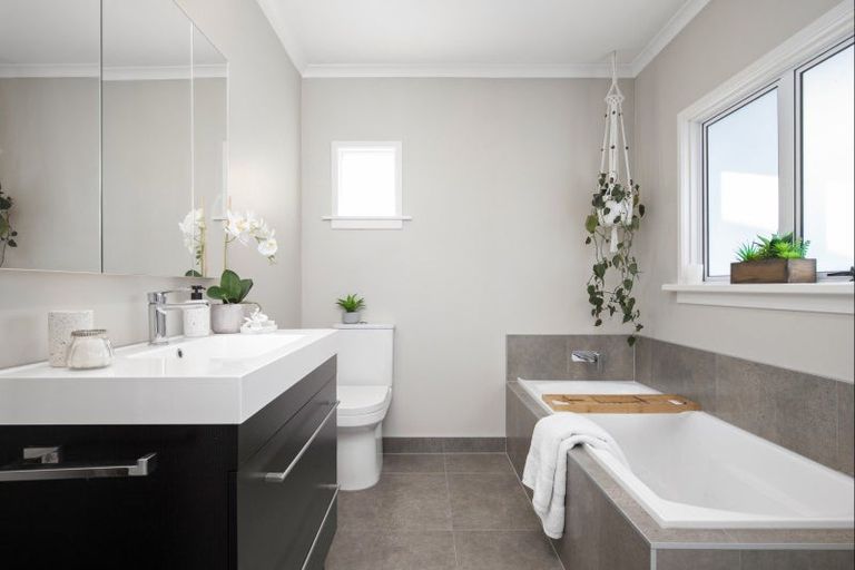 Photo of property in 65 King Street, Waiuku, 2123