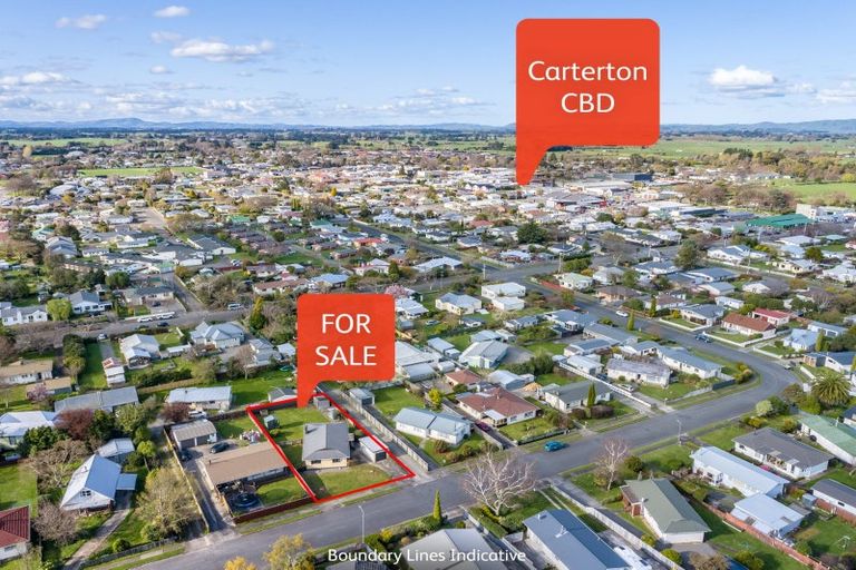 Photo of property in 20 Fisher Place, Carterton, 5713
