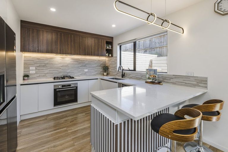 Photo of property in 122b Union Road, Howick, Auckland, 2014