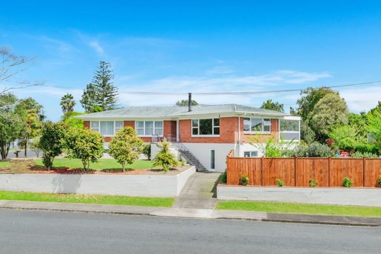 Photo of property in 8 Halberg Street, Papakura, 2110
