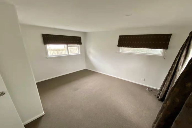 Photo of property in 66 Staveley Street, Avonhead, Christchurch, 8042