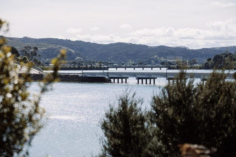 Photo of property in 3 Omahina Street, Raglan, 3225