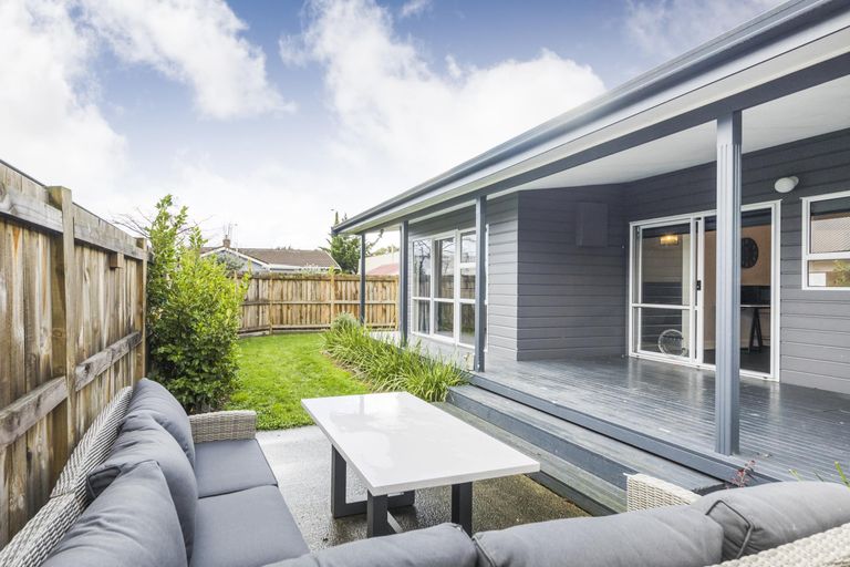Photo of property in 8 Ngaio Street, West End, Palmerston North, 4412