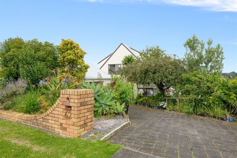 Photo of property in 62 Lyttelton Avenue, Forrest Hill, Auckland, 0620