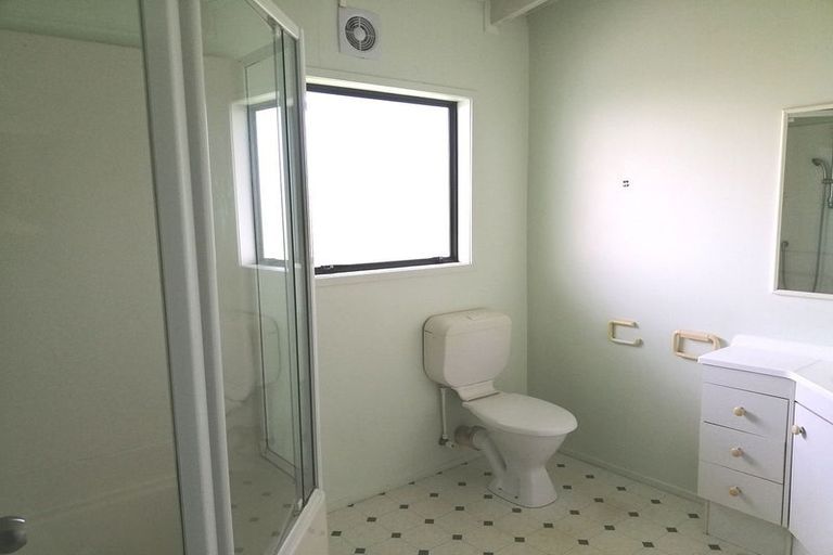 Photo of property in 18 Gilliam Street, New Lynn, Auckland, 0600