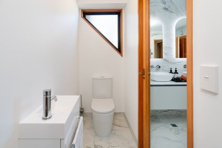 Photo of property in 29 Treasure Grove, Hataitai, Wellington, 6021