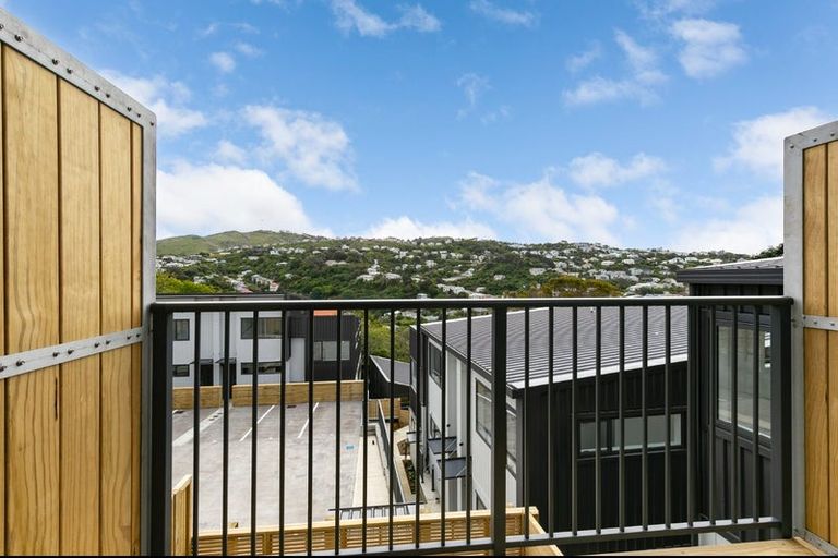 Photo of property in 96u3 Washington Avenue, Brooklyn, Wellington, 6021