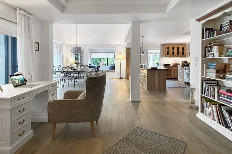 Photo of property in 10 Te Puroa Place, Huntington, Hamilton, 3210