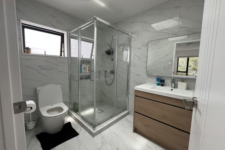 Photo of property in 60a Fitzwater Place, Henderson, Auckland, 0612