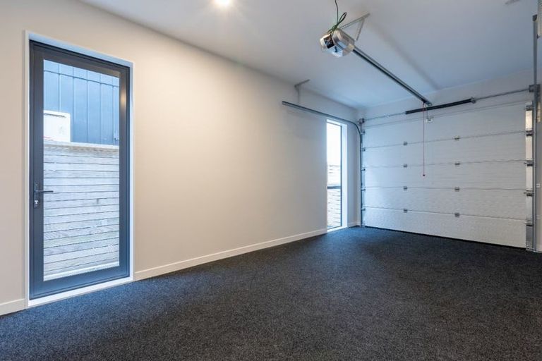 Photo of property in 29 Toanui Road, Hobsonville, Auckland, 0616