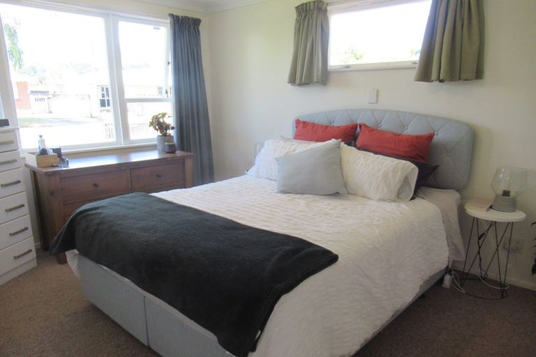 Photo of property in 13 Charles Street, Clouston Park, Upper Hutt, 5018