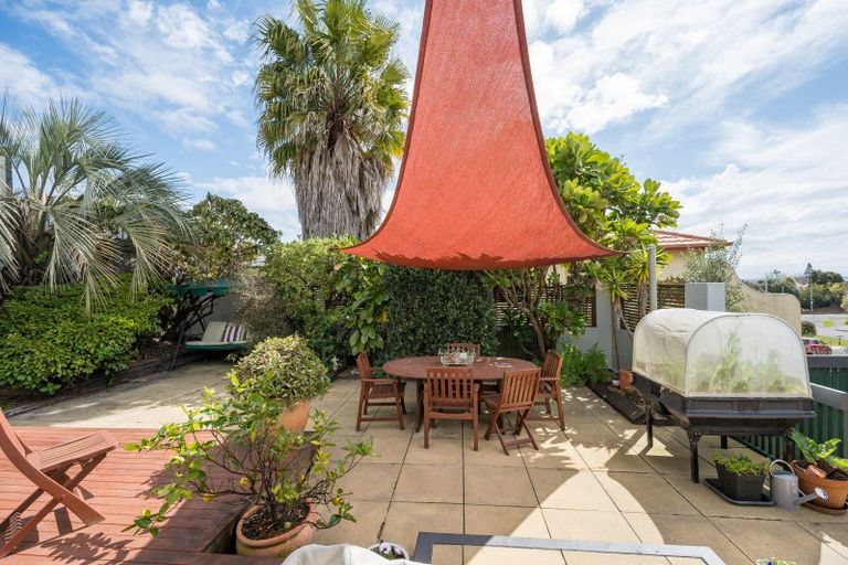 Photo of property in 21 Idesia Grove, Richmond, 7020