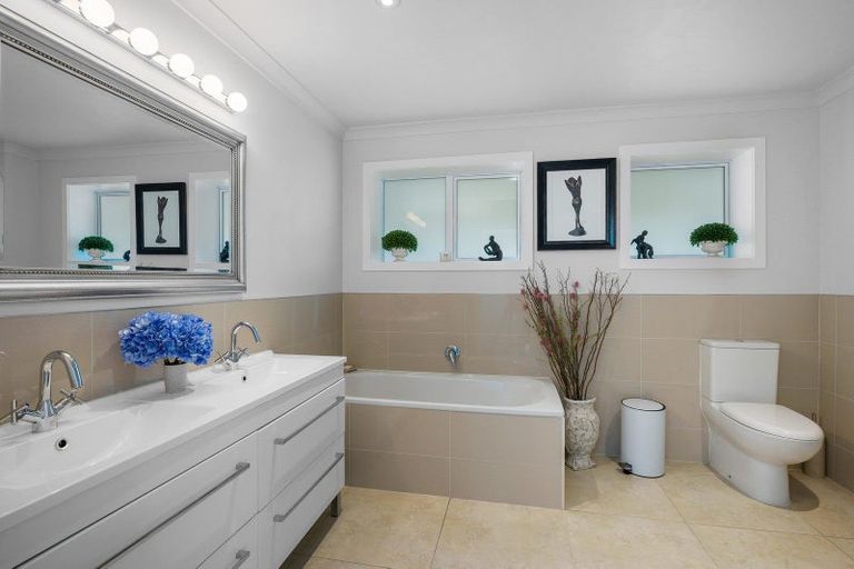 Photo of property in 240 Mill Flat Road, Riverhead, 0793