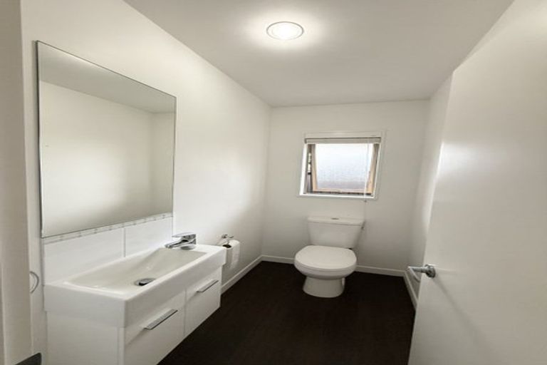 Photo of property in 11 Torrisdale Lane, Broomfield, Christchurch, 8042