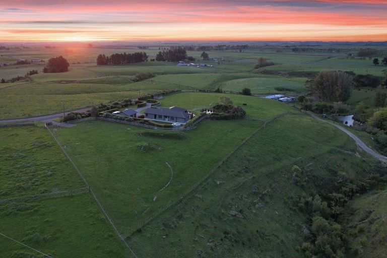 Photo of property in 67 Albert Road, Tokomaru, Palmerston North, 4474