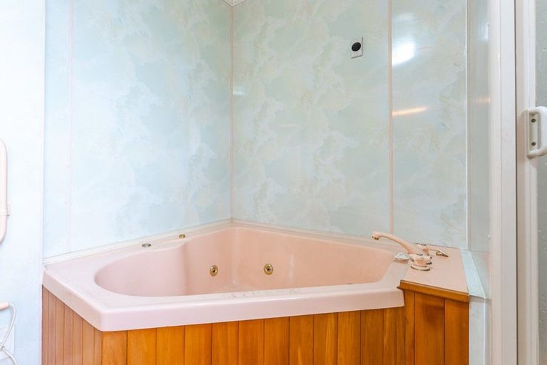 Photo of property in 2 Iti Street, Otaki, 5512