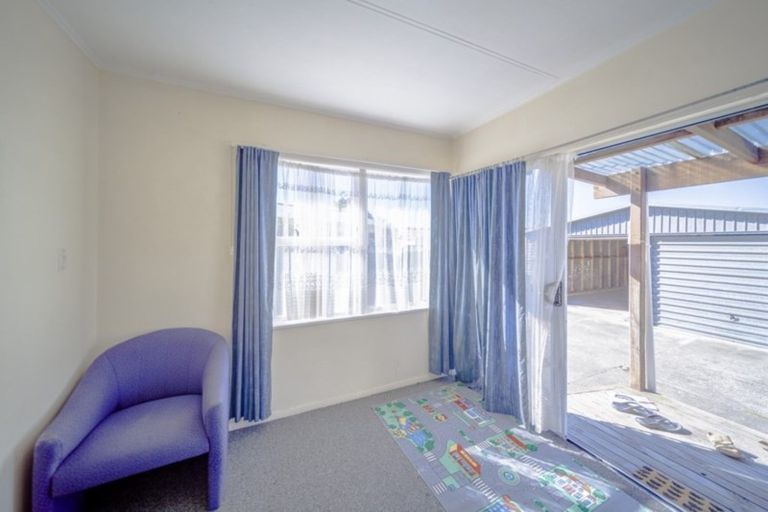 Photo of property in 18 Davidson Avenue, Pirimai, Napier, 4112