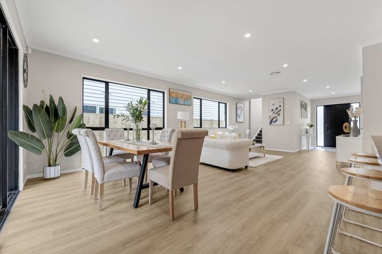 Photo of property in 2e Hughs Way, Flat Bush, Auckland, 2019