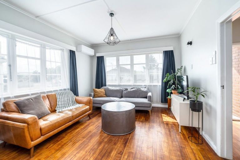 Photo of property in 13 Mcgregor Crescent, Masterton, 5810