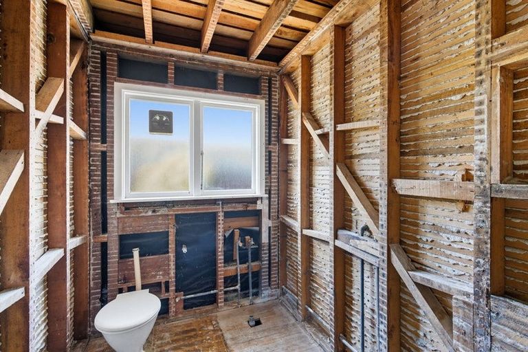 Photo of property in 24 Arnold Street, Sumner, Christchurch, 8081