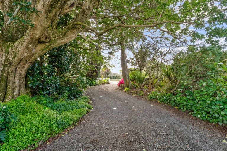 Photo of property in 48 Tauraroa Road, Maungakaramea, Whangarei, 0178