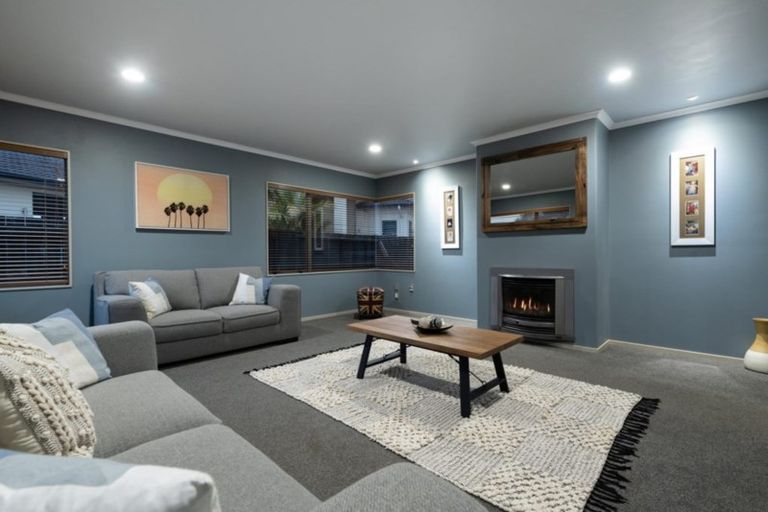 Photo of property in 28 Oreti Crescent, Papamoa Beach, Papamoa, 3118