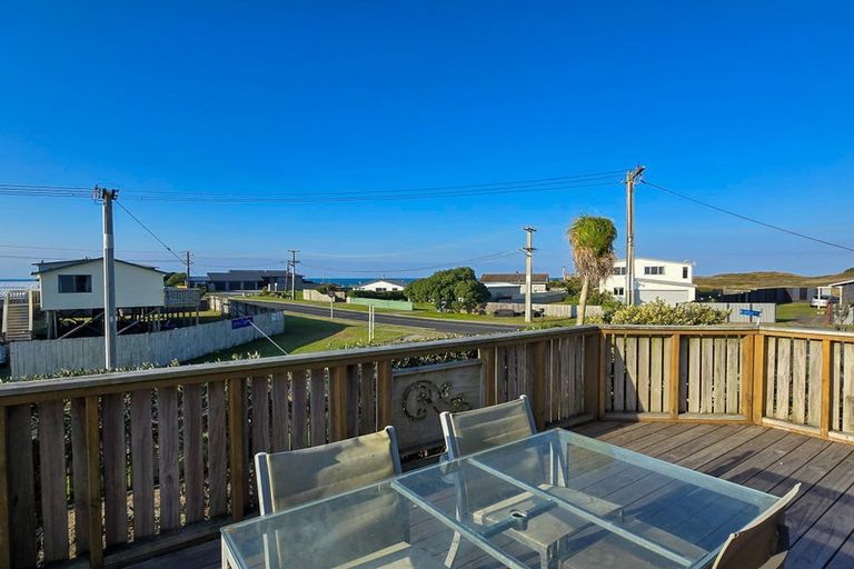 Photo of property in 32 Costello Crescent, Pukehina, Te Puke, 3189